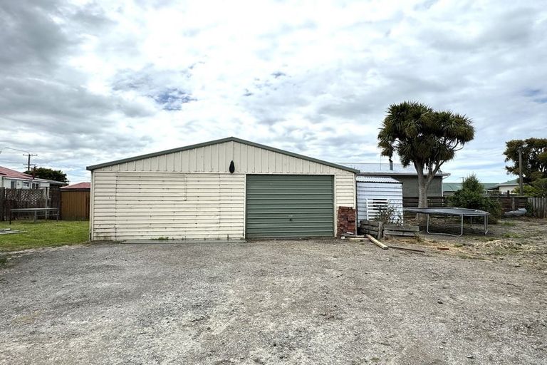 Photo of property in 64 James Street, Balclutha, 9230