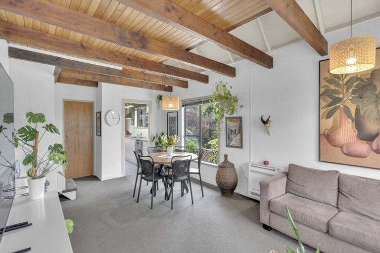 Photo of property in 68 Palatine Terrace, Saint Martins, Christchurch, 8022