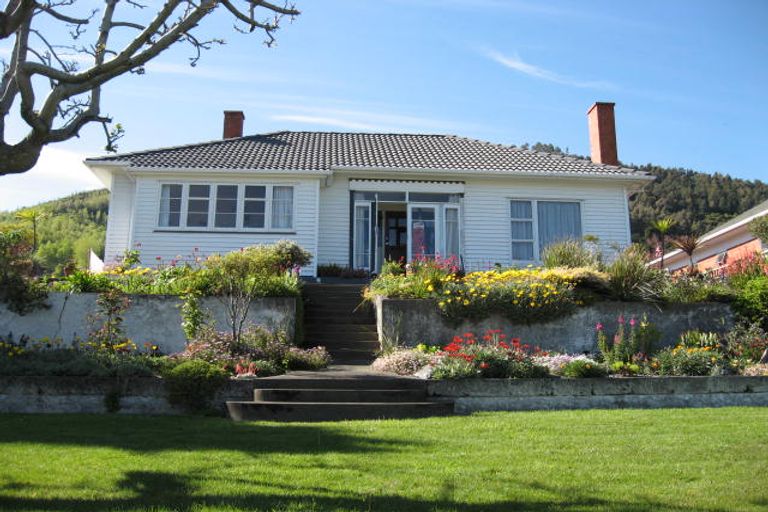 Photo of property in 139 Waimea Road, Nelson South, Nelson, 7010