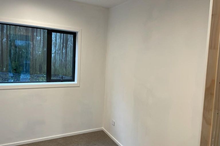 Photo of property in 2/3 Charmaine Road, Torbay, Auckland, 0630