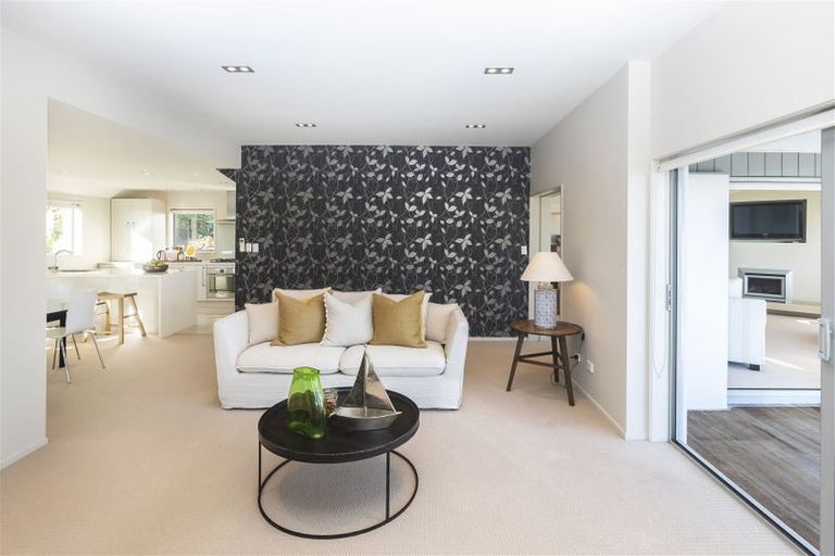 Photo of property in 135 Major Hornbrook Road, Mount Pleasant, Christchurch, 8081