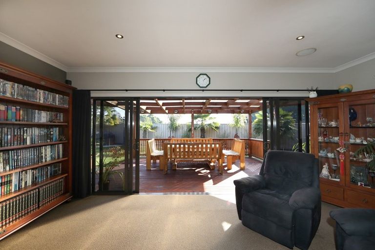 Photo of property in 6 Lowry Place, Frimley, Hastings, 4120