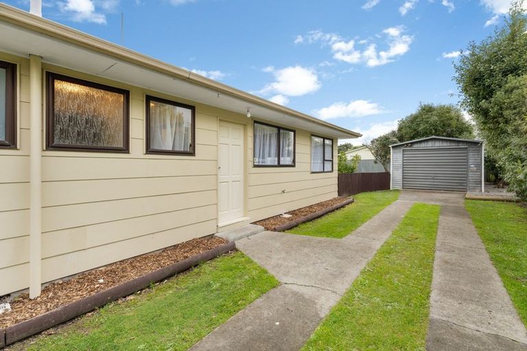 Photo of property in 8 Ashton Place, Highbury, Palmerston North, 4412