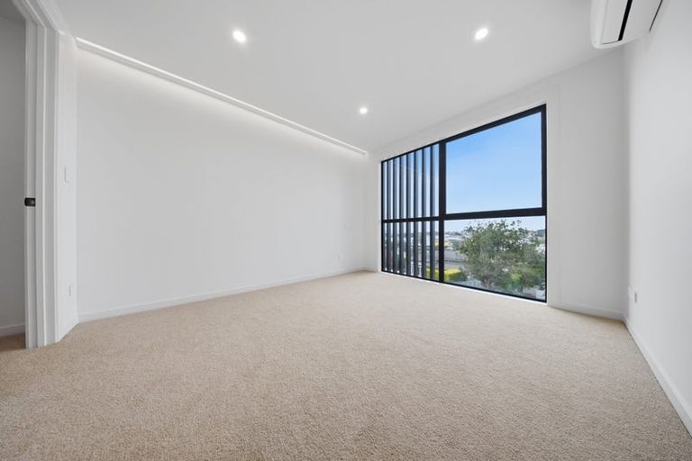 Photo of property in 2a Rangitoto Terrace, Milford, Auckland, 0620
