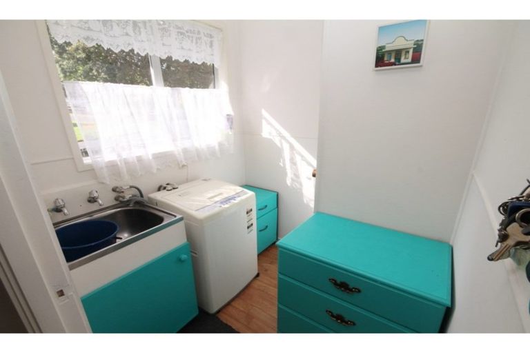 Photo of property in 35 Fairdale Avenue, Red Hill, Papakura, 2110