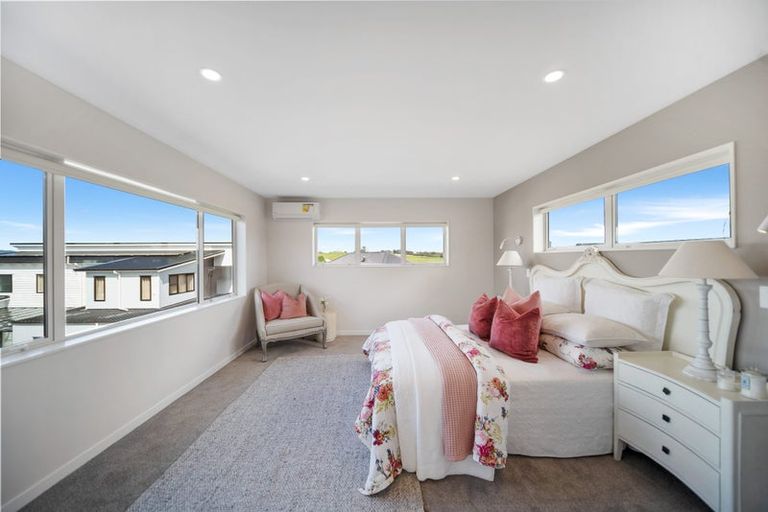 Photo of property in 78 Hayfield Way, Karaka, Papakura, 2113