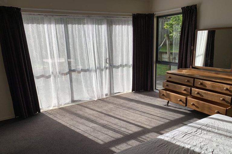 Photo of property in 27 Sample Road, Albany, Auckland, 0632