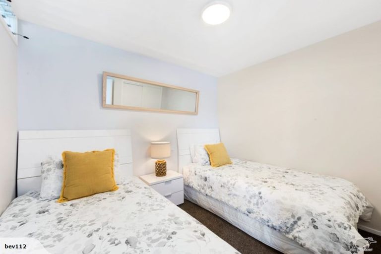 Photo of property in 1445 Whangaparaoa Road, Army Bay, Whangaparaoa, 0930