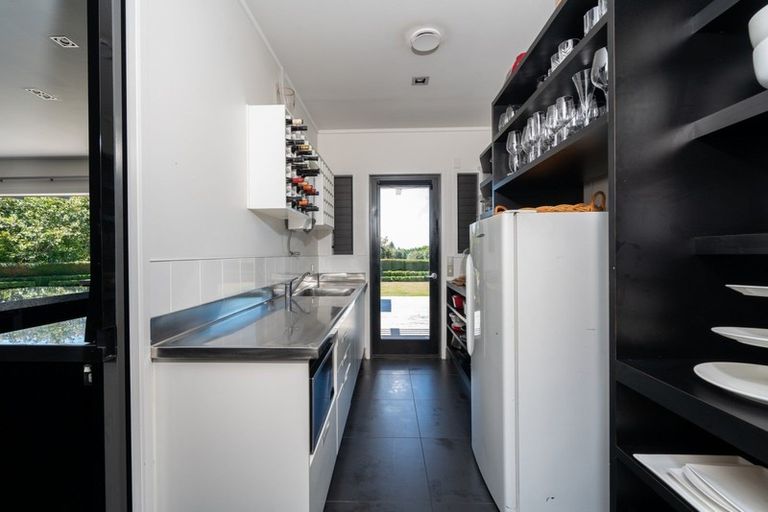 Photo of property in 344 Gillespie Place, Acacia Bay, Taupo, 3385