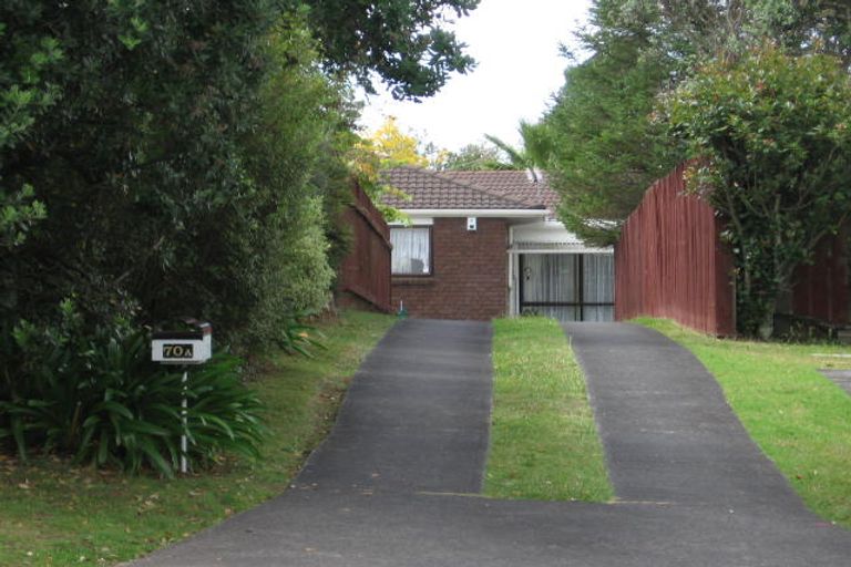 Photo of property in 1/70 Butterworth Drive, Glendene, Auckland, 0602