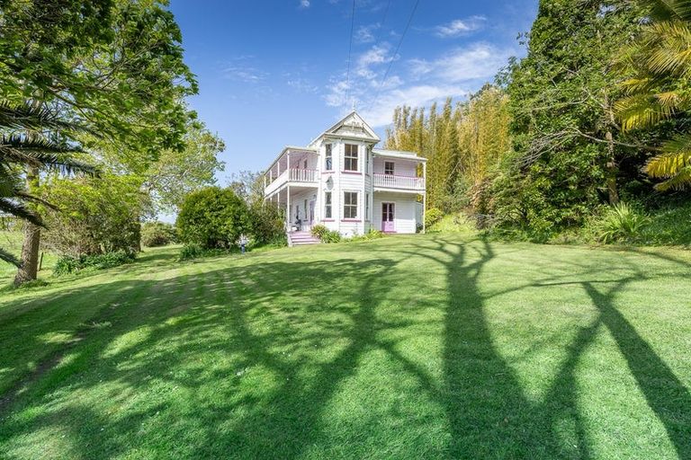 Photo of property in 847b Pouto Road, Te Kopuru, 0371