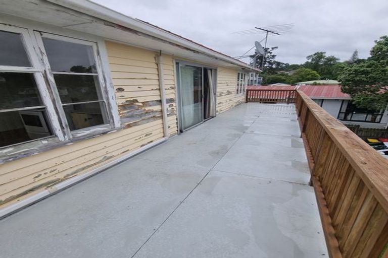 Photo of property in 30 Tomo Street, New Lynn, Auckland, 0600