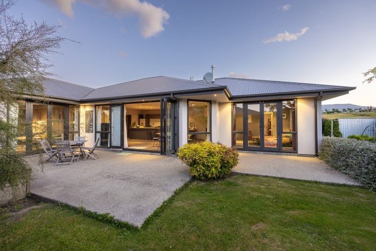 Photo of property in 128 Kings Drive, Wanaka, 9305