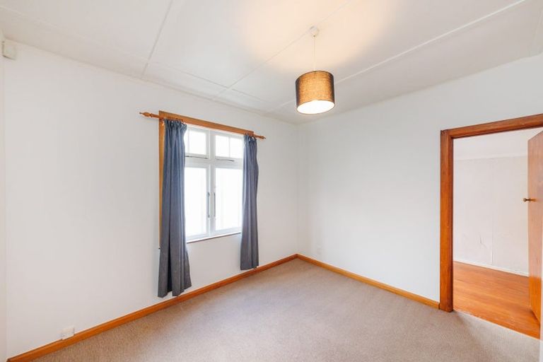 Photo of property in 69 Chelwood Street, Takaro, Palmerston North, 4412
