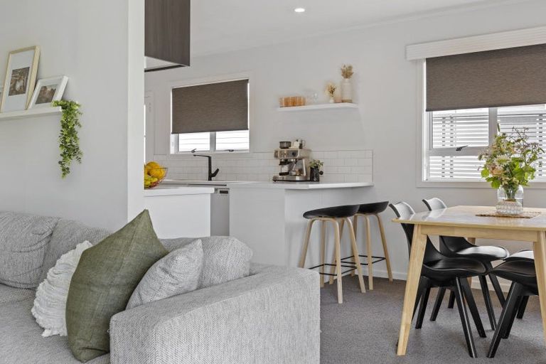 Photo of property in 14 Rosendale Avenue, Spotswood, New Plymouth, 4310