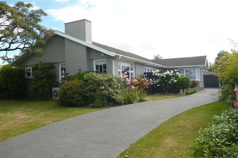 Photo of property in 39 Carruthers Street, Ilam, Christchurch, 8041