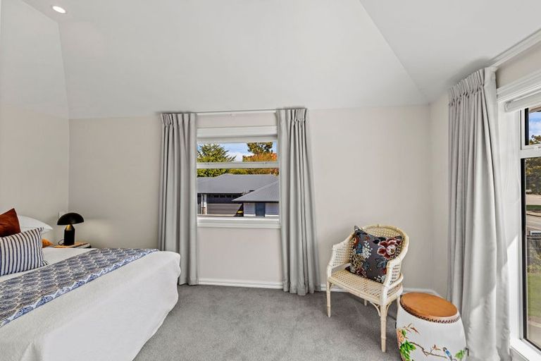 Photo of property in 87 Cashmere Road, Cashmere, Christchurch, 8022