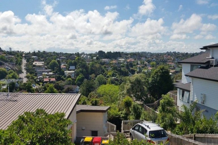 Photo of property in 105a Arran Road, Browns Bay, Auckland, 0630