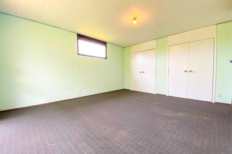 Photo of property in 141 Moire Road, West Harbour, Auckland, 0618