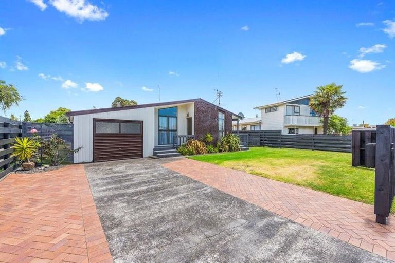 Photo of property in 24 Gloucester Road, Mount Maunganui, 3116