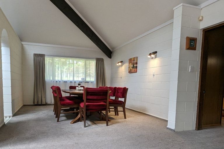 Photo of property in 118b Konini Road, Titirangi, Auckland, 0604