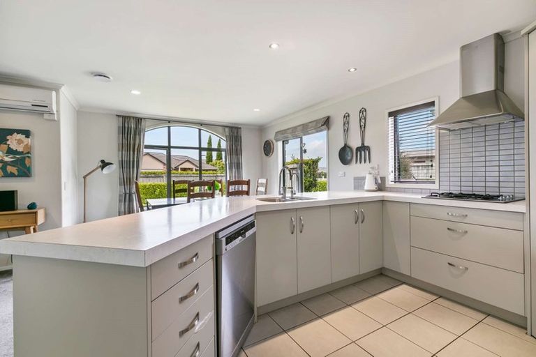 Photo of property in 34 Coleraine Drive, Rototuna, Hamilton, 3210