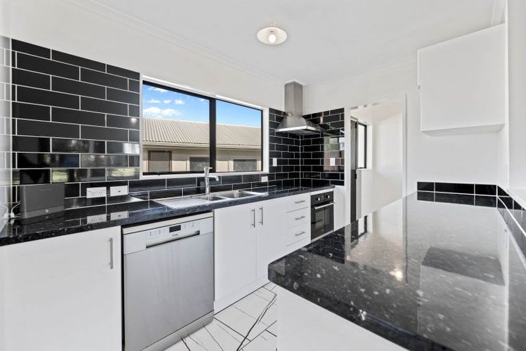 Photo of property in 26 Kiddle Drive, Hilltop, Taupo, 3330