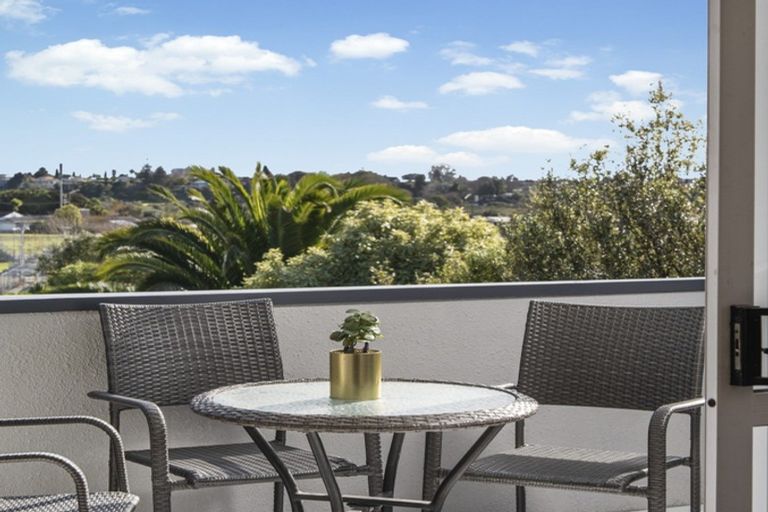 Photo of property in 83b Carlton Street, Bellevue, Tauranga, 3110