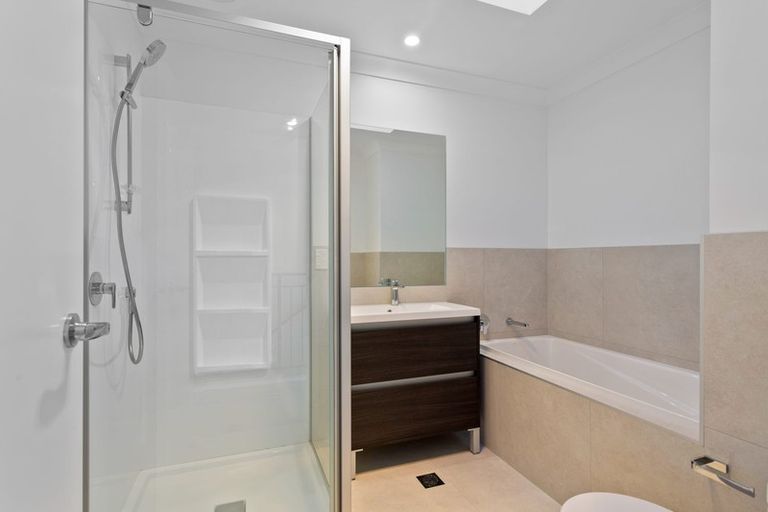 Photo of property in 15 Koura Drive, Red Beach, 0932