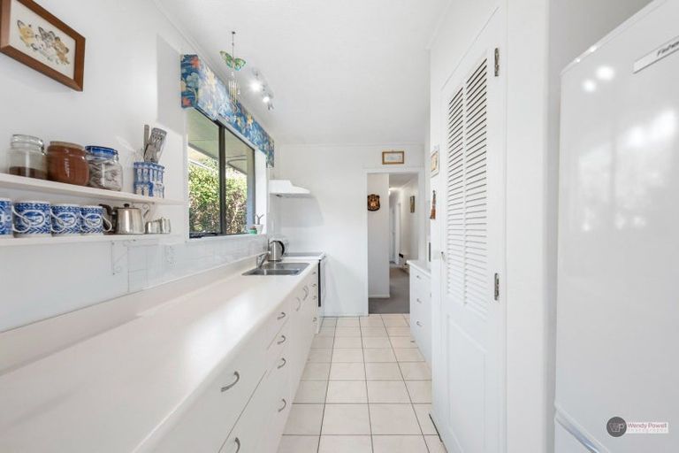 Photo of property in 42 Norton Park Avenue, Fairfield, Lower Hutt, 5011