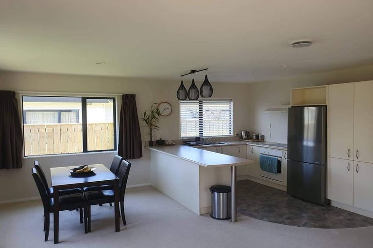 Photo of property in 136b Stokes Valley Road, Stokes Valley, Lower Hutt, 5019