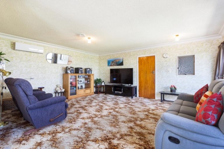 Photo of property in 19 Macville Road, Mount Maunganui, 3116