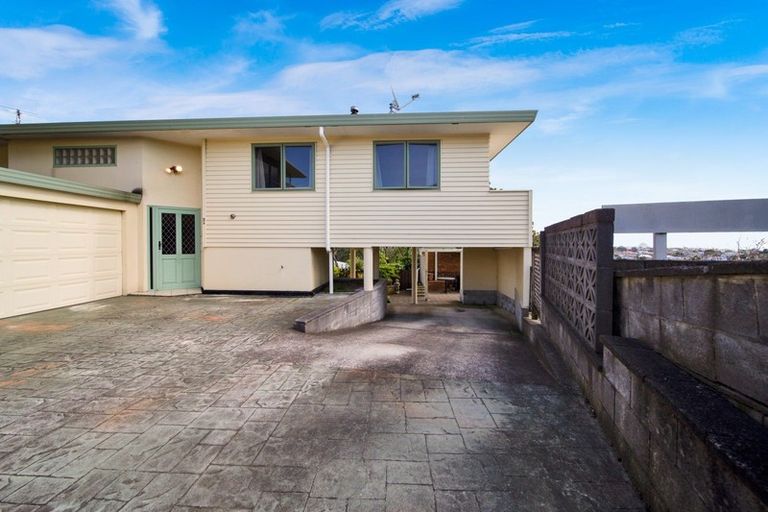 Property details for 3a Hillcrest Street, Glen Avon, New Plymouth, 4312