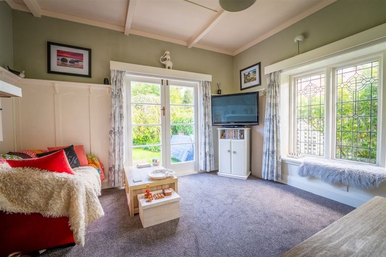 Photo of property in 6 Ure Street, South Hill, Oamaru, 9400