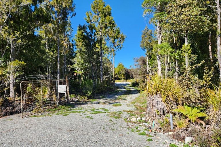 Photo of property in 2 Harrison Place, Kumara Junction, 7882
