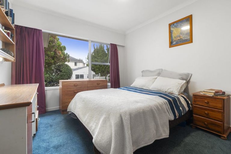 Photo of property in 61 Taylor Road, Mangere Bridge, Auckland, 2022