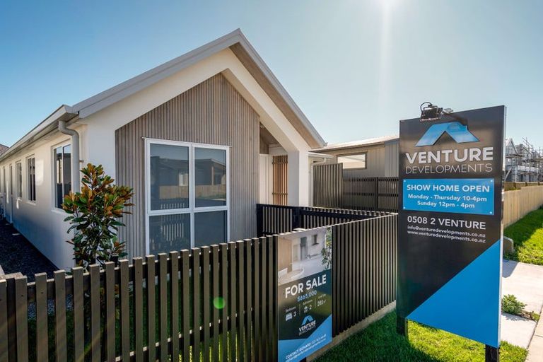 Photo of property in 23 Bill Miller Drive, Papamoa, 3118