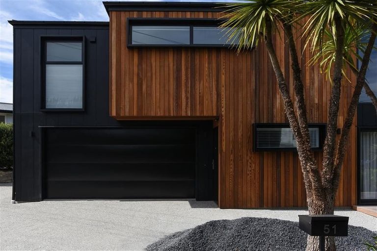 Photo of property in 51 Glendevon Place, Vauxhall, Dunedin, 9013