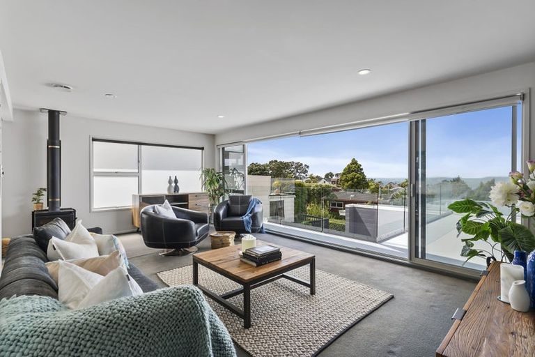 Photo of property in 1/67 Gulf View Road, Murrays Bay, Auckland, 0630