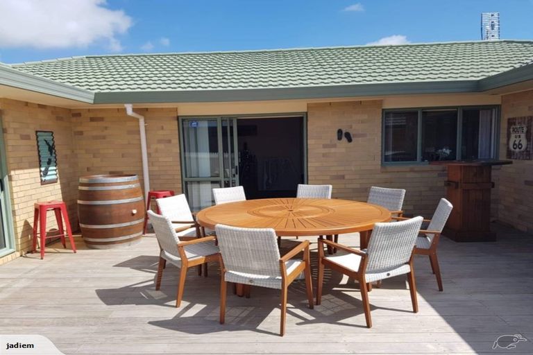 Photo of property in 58 Elsie Drive, Waiuku, 2123