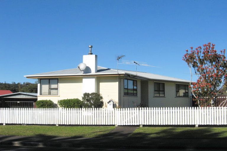 Photo of property in 14 Eastburn Street, Papakura, 2110