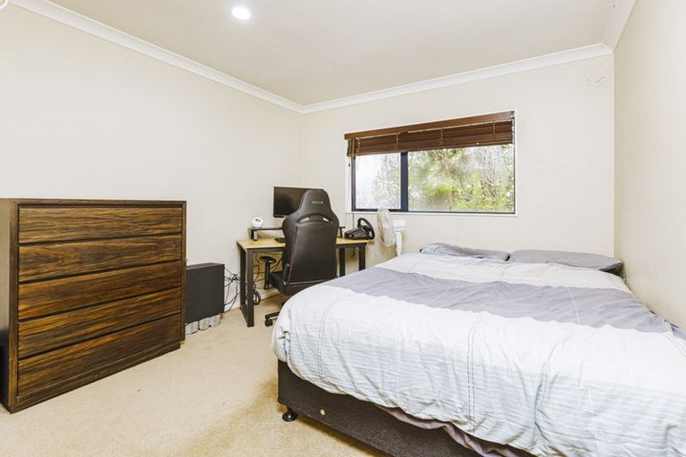 Photo of property in 35 Parkhaven Drive, Rosehill, Papakura, 2113