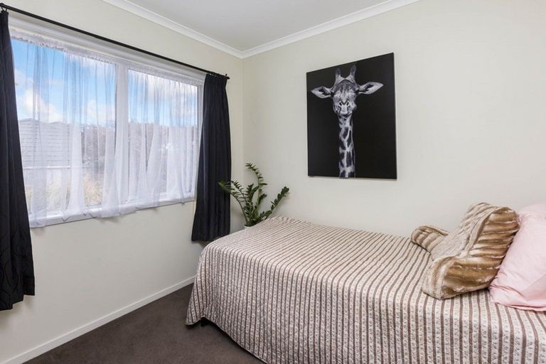 Photo of property in 62 Sunstone Crescent, Brown Owl, Upper Hutt, 5018