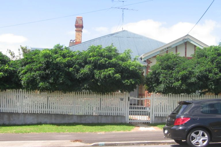 Photo of property in 13 Empire Road, Devonport, Auckland, 0624