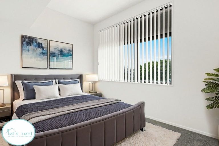 Photo of property in 37 Sunnypark Avenue, Rosehill, Papakura, 2113