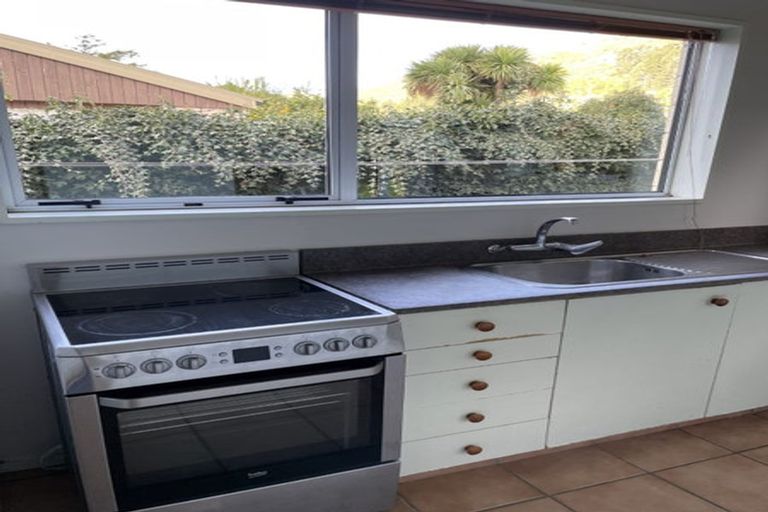 Photo of property in 2/7 Sumnervale Drive, Sumner, Christchurch, 8081