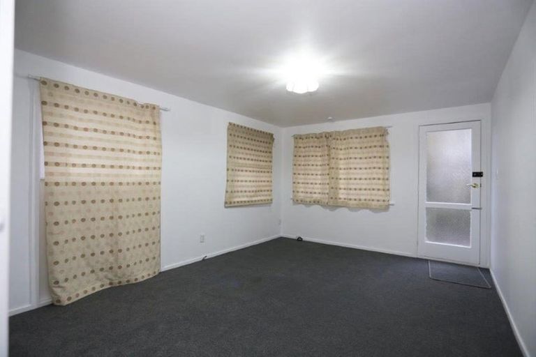 Photo of property in 1/67 Holly Road, St Albans, Christchurch, 8014