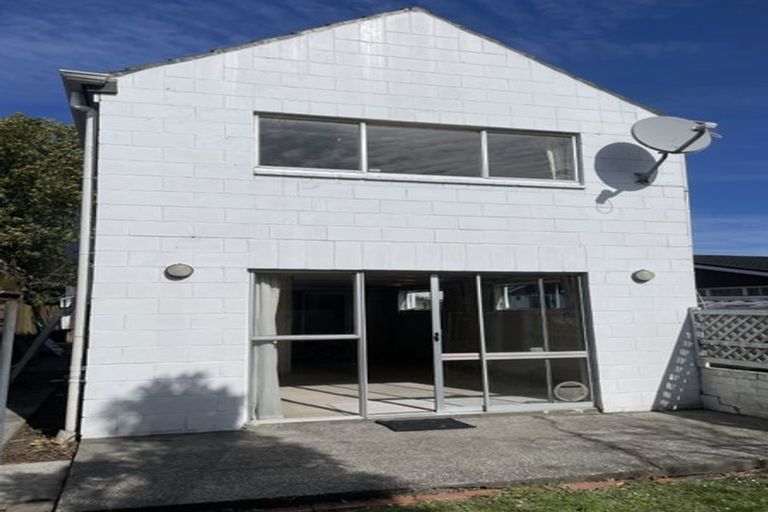 Photo of property in 2/108 Office Road, Merivale, Christchurch, 8014