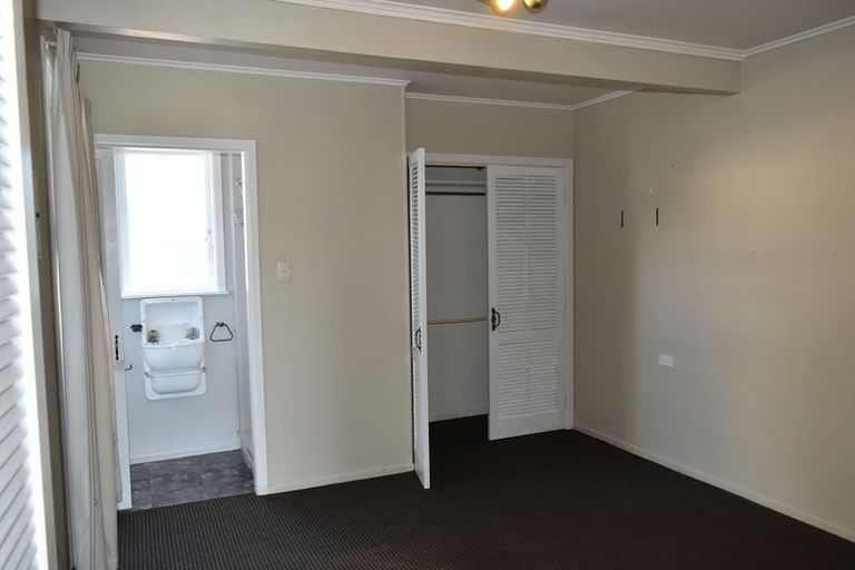 Photo of property in 99 Hendry Avenue, Hillsborough, Auckland, 1042