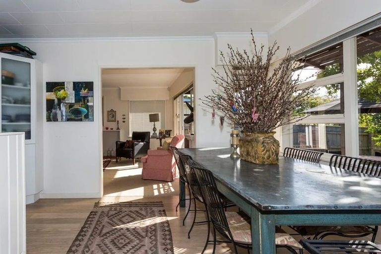 Photo of property in 51 Reynolds Road, Havelock North, 4130